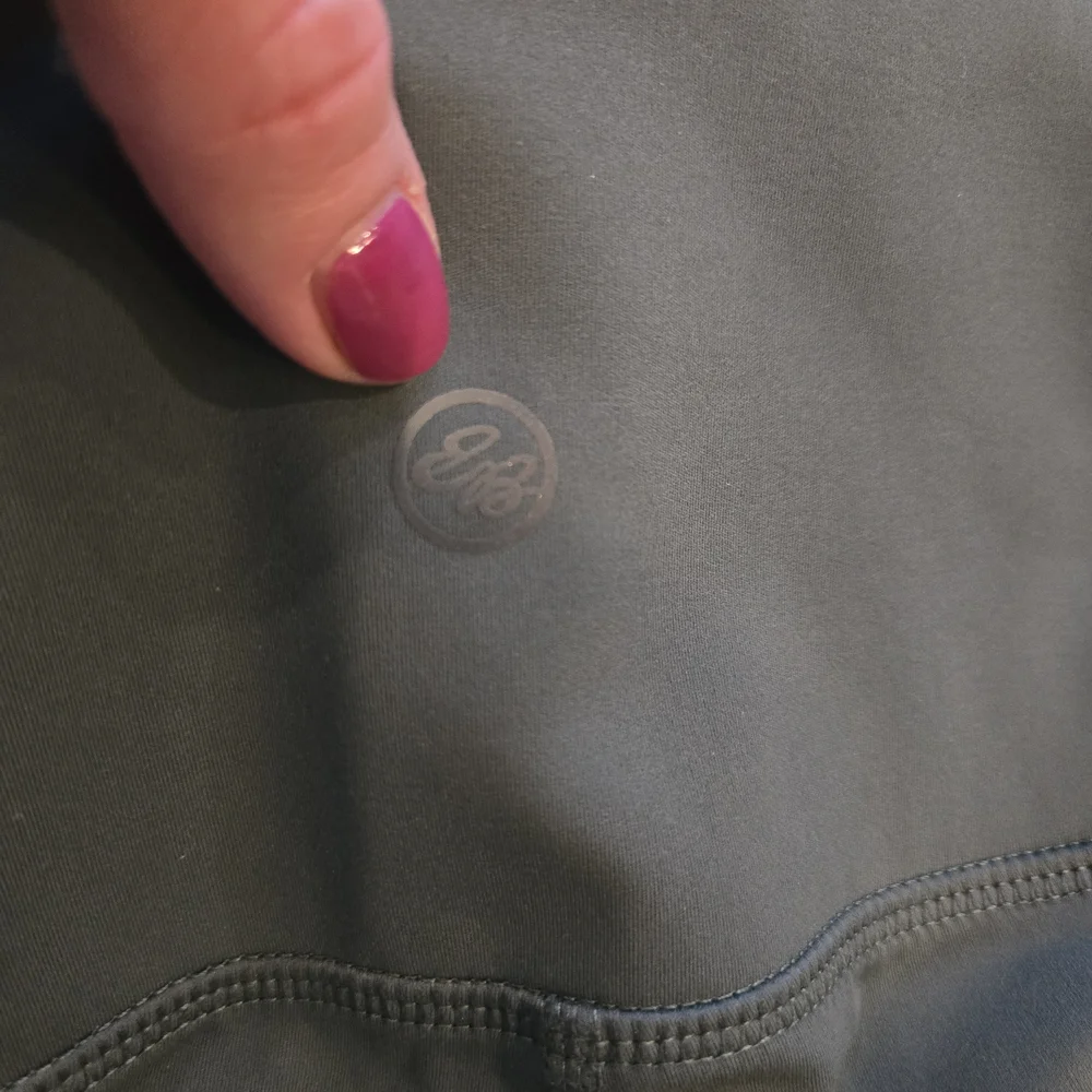 Eddie Bauer WomenGuide Trex 7/8-Length ColorBlock Leggings Small Dragonfly. - Picture 5 of 9